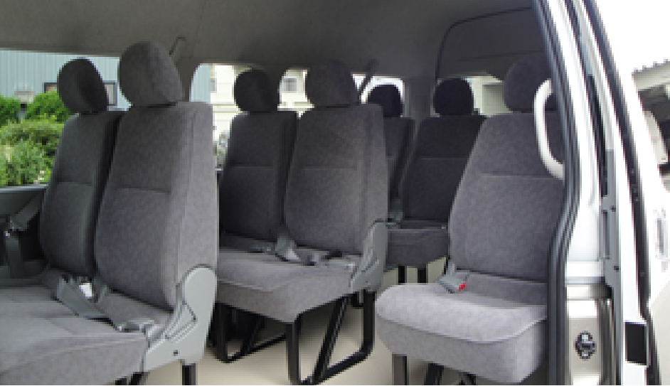 ジャンボタクシー 内装