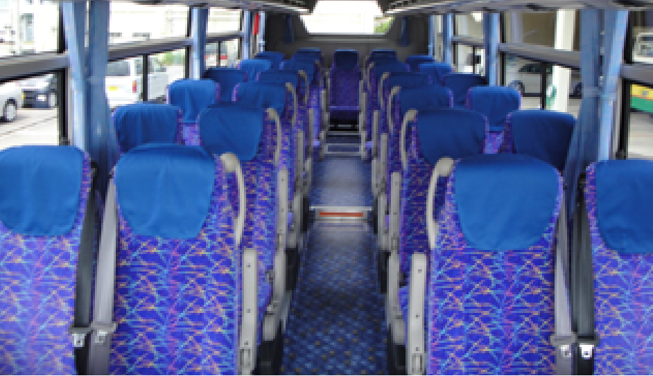 中型バス 内装
